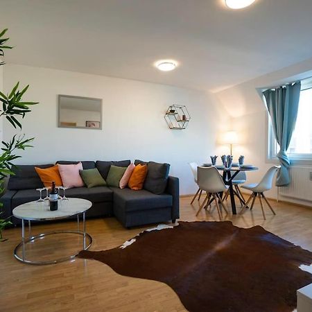 Stylish 2 Floor Penthouse • 15 Min To City Center 维也纳 外观 照片