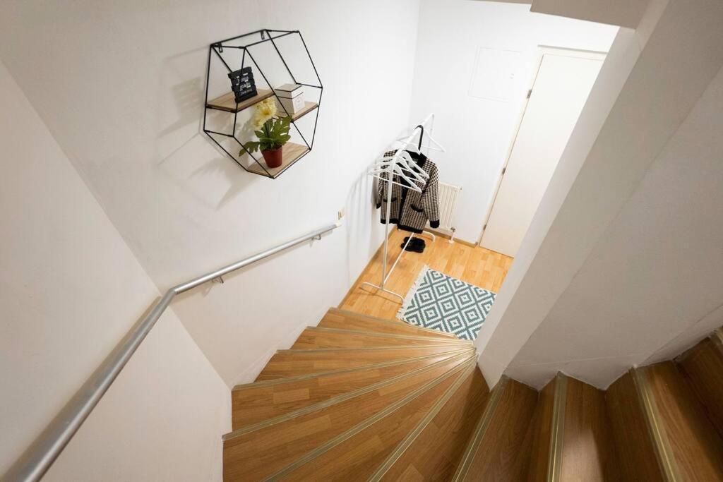 Stylish 2 Floor Penthouse • 15 Min To City Center 维也纳 外观 照片